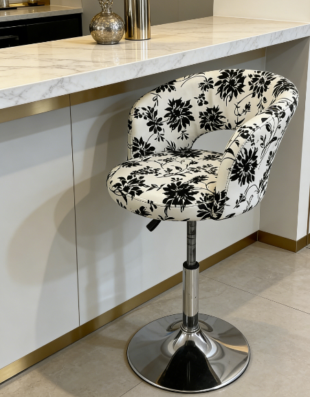 Retro and elegant bar stools