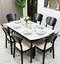 4,6 seater dining table